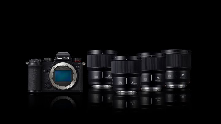 Pana LUMIX S 35mm F1.8 lenses 01