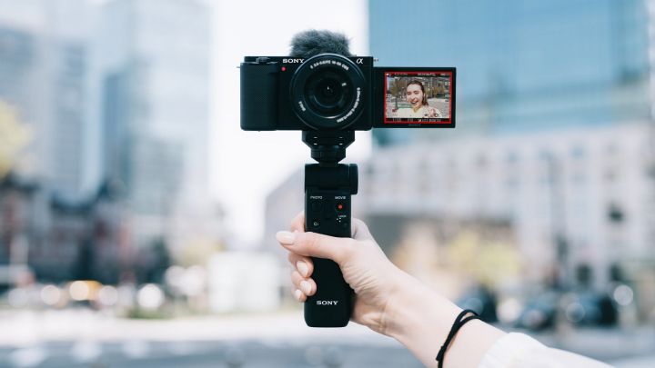 Sony ZV-E10: Systemkamera für Vlogger und Content Creator