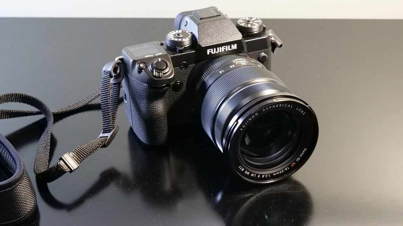 Erstes Hands On Fujifilm X H1 Systemkamera Mit Cinema 4k Und Uhd