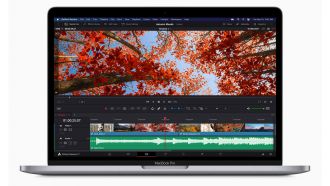 Apple new macbookpro davinci resolve screen web