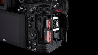 Nikon Z5 double slot SD
