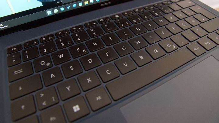 03 Huawei MateBook X Pro tastatur web